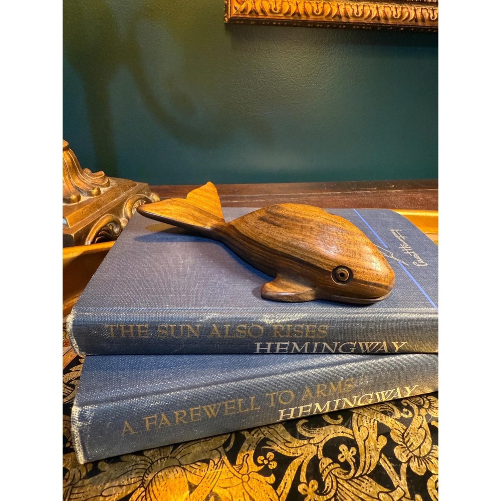 Vintage Hand Carved Wooden Whale Figurine 6.5"‎ Folk Art Sculpture